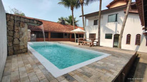 Casa linda Piscina 6 quartos Bertioga